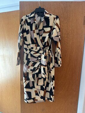 NWT Clover & Sloane Midi Dress - Size 4